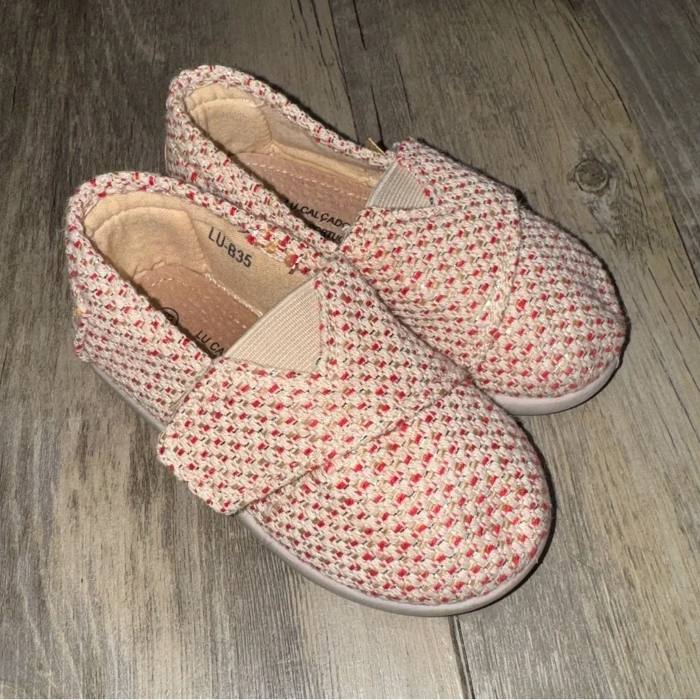 Cream and Red Slip-on Shoes